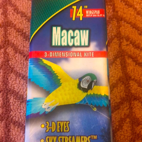 Parrot 🦜 kite: new 14’ blue & gold macaw high quality nylon kite; never…